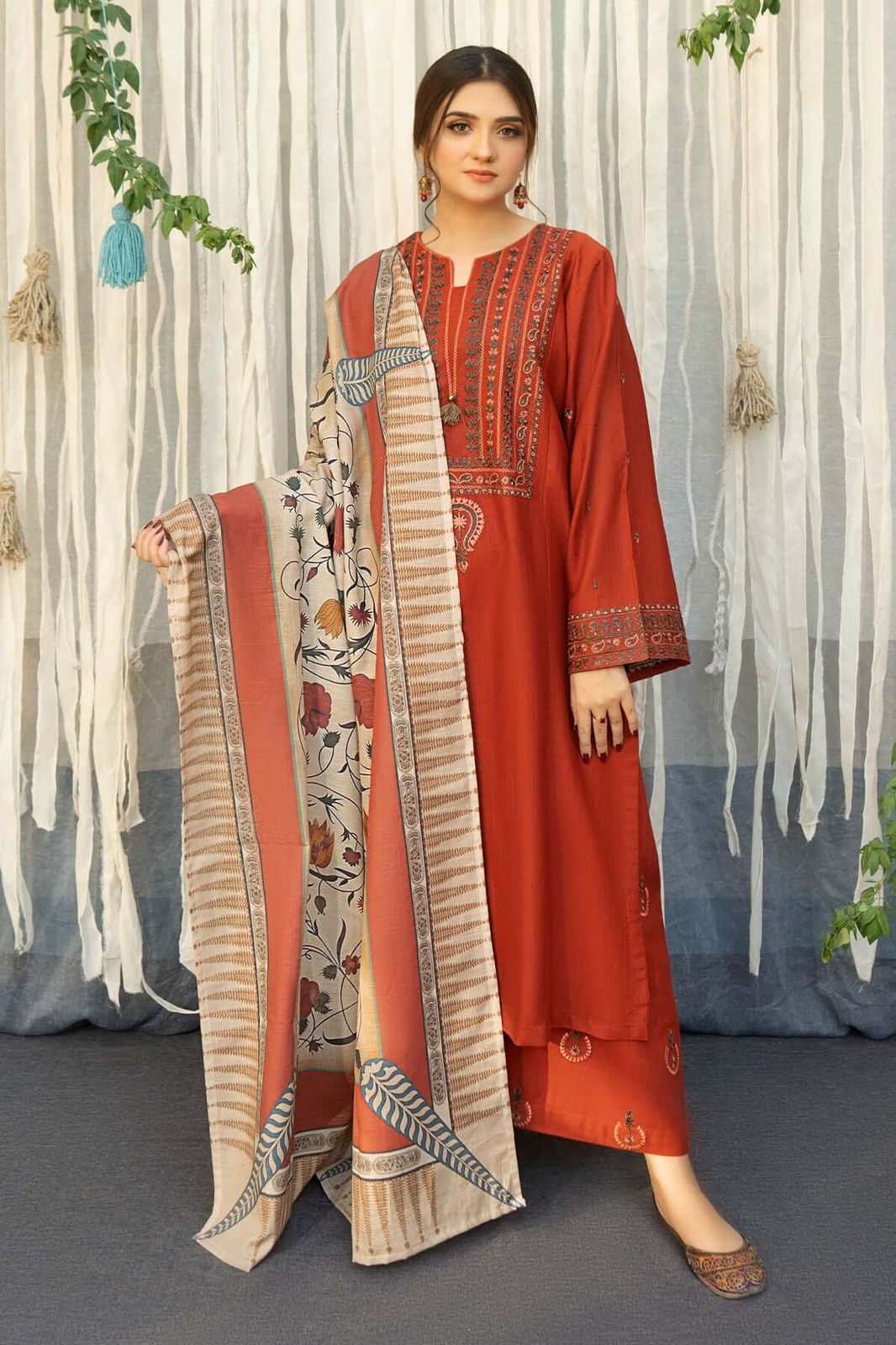 URGE Premium Airjet Lawn 3PC Embroidered Collection Lawn 02